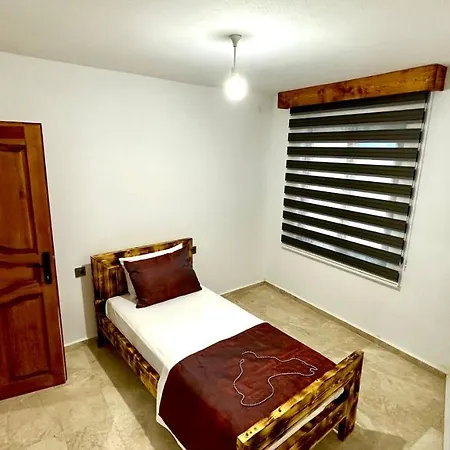 Aparthotel Tas Konak *