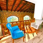 Apart Otel Tas Konak 3*
